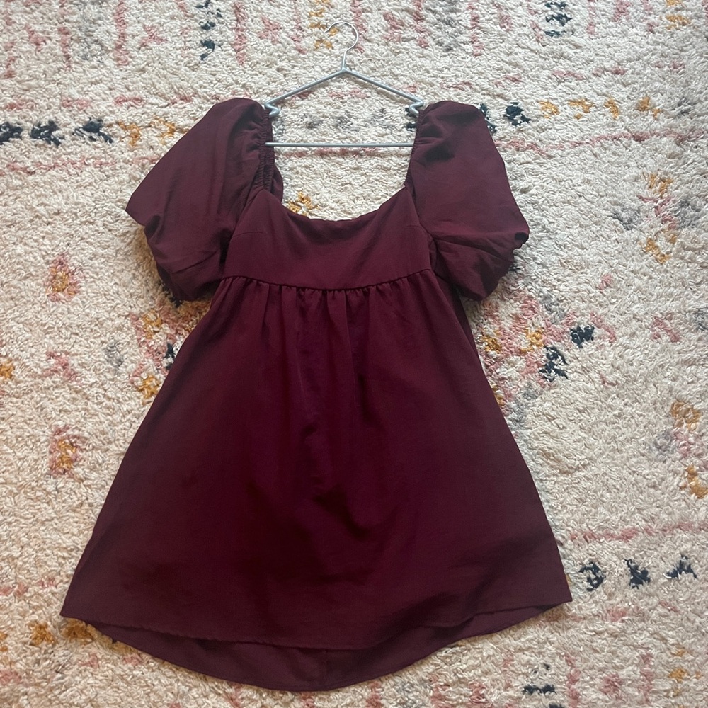 Elegant Burgundy Puff Sleeve Dress